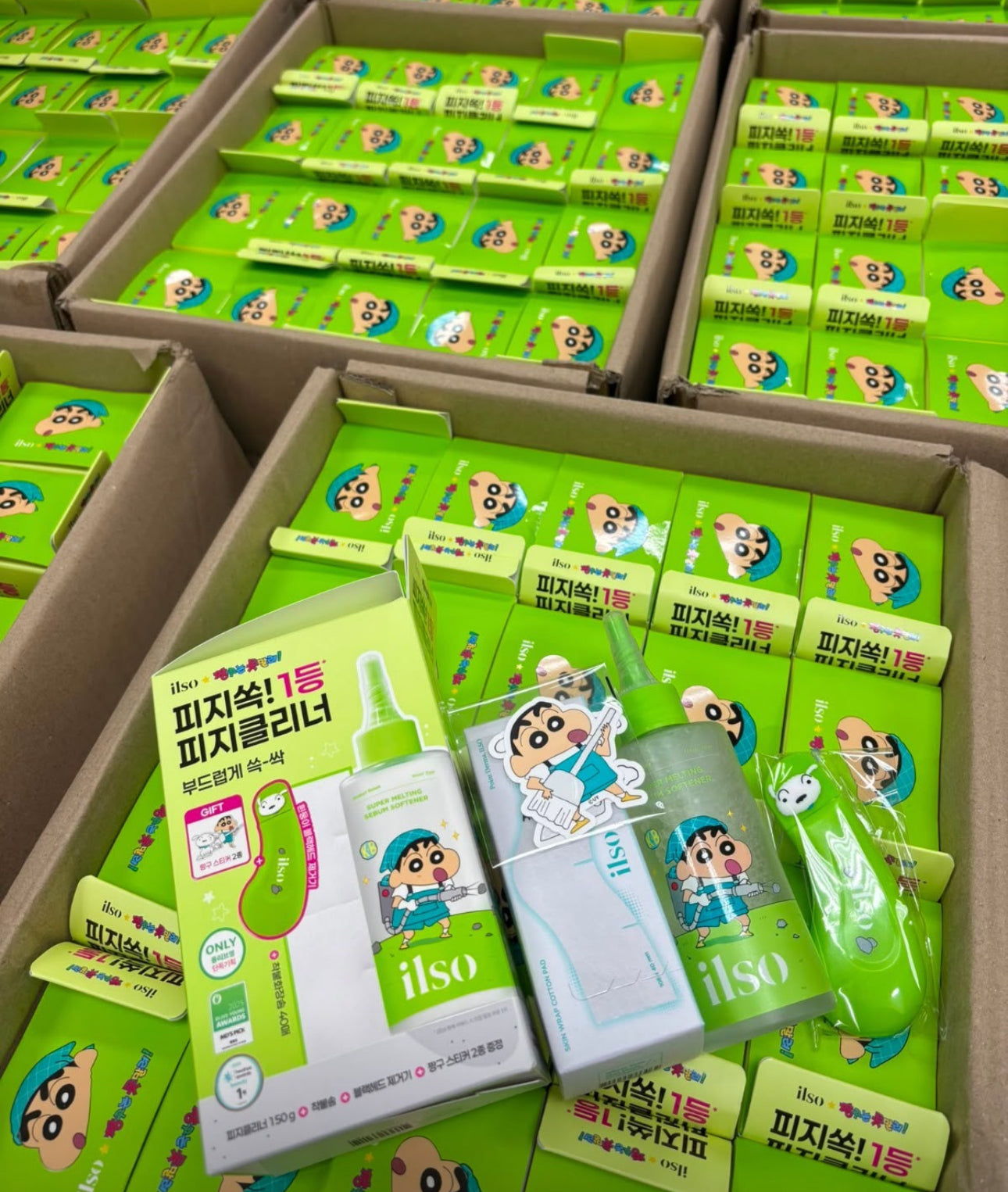 現貨❤️韓國限定🇰🇷蠟筆小新 x Ilso 聯名款 去黑頭水套裝(黑頭粉刺導出液 150ml +不銹鋼清潔黑頭粉刺刮刮 + 40片化妝綿 +送2張貼紙 )