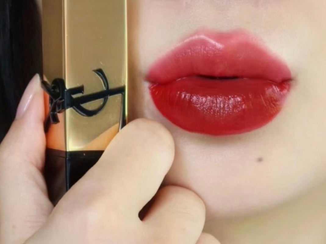 現貨❤️YSL全新唇膏#RM 浮雕黑金全新唇膏1.3g