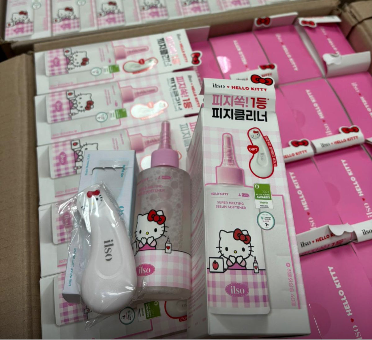 現貨❤️🌸Hello Kitty x Ilso 限量特別版💖黑頭粉刺必試款-溶解皮脂收毛孔導出液套裝