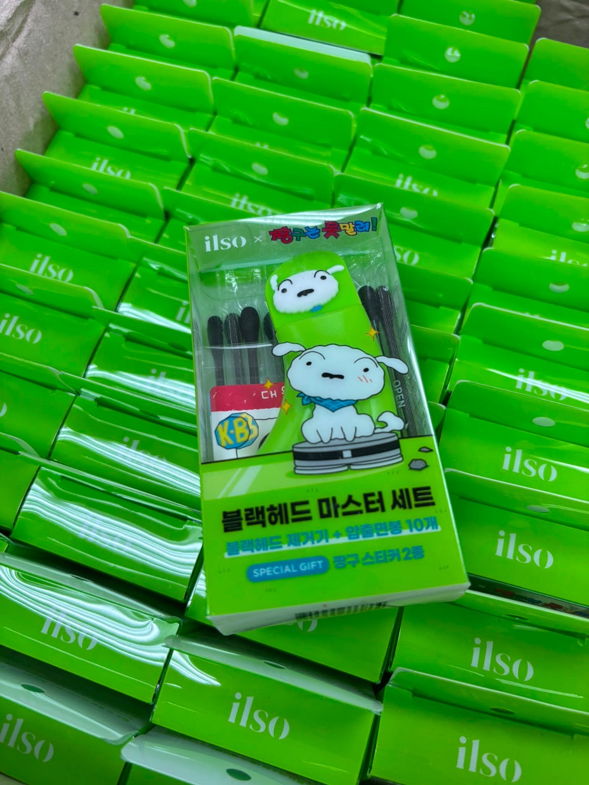 現貨❤️ilso x 蠟筆小新 🔫 去粉刺去黑頭鏟✨送10支粉刺棒