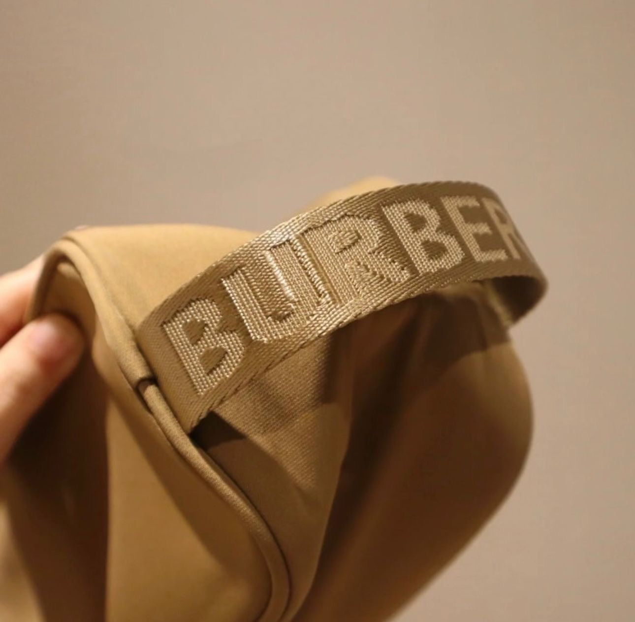 現貨❤️BURBERRY大容量化妝包！100%正貨保證！
