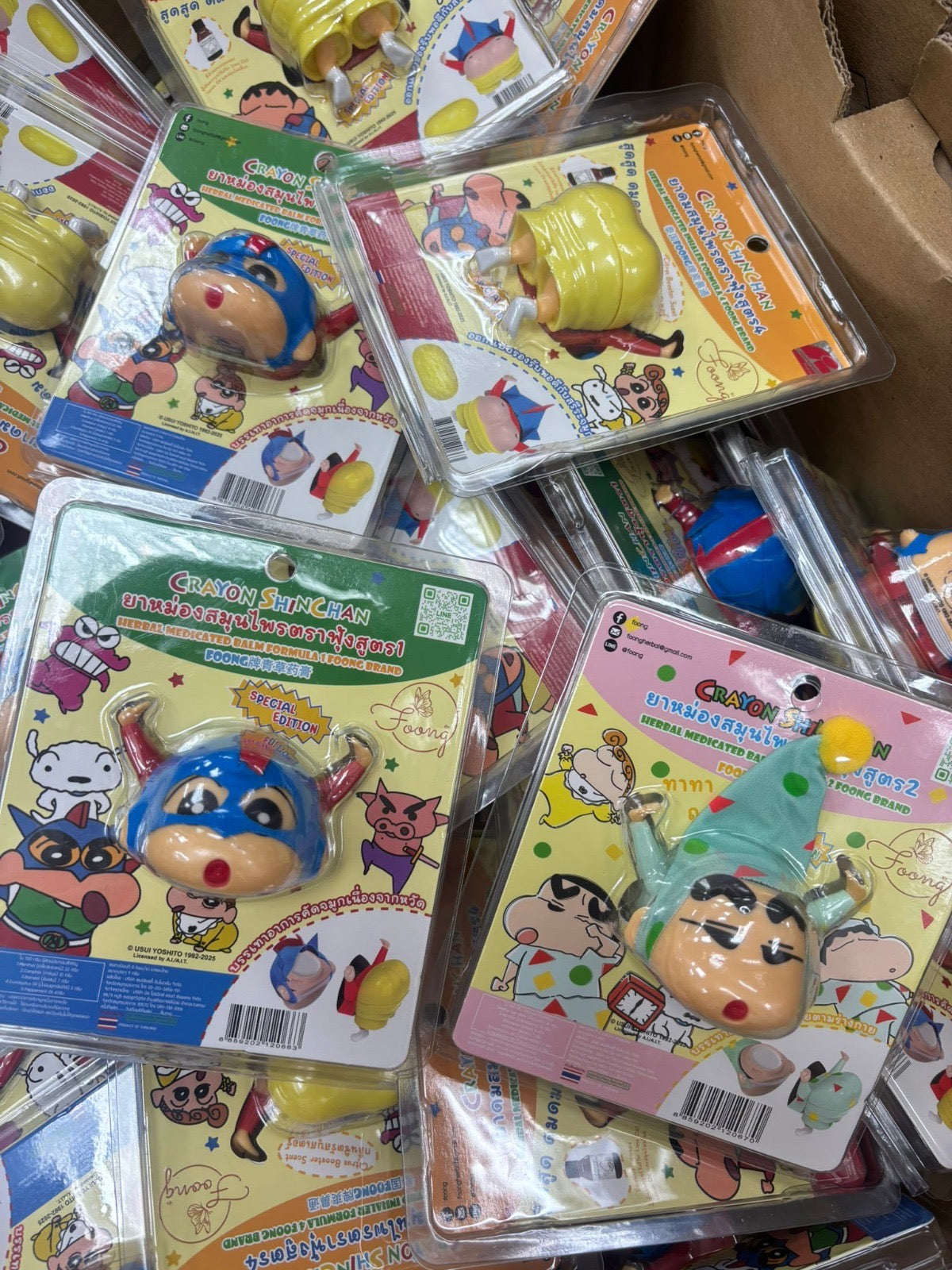 現貨 ❤️泰國限定款🇹🇭蠟筆小新屁屁鼻通＋青草膏 ✨新款登場