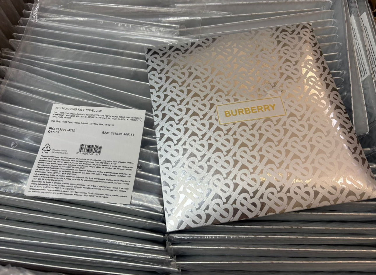現貨❤️🌸Burberry Face Cloth Towel 經典logo毛巾仔(含銀色包裝)