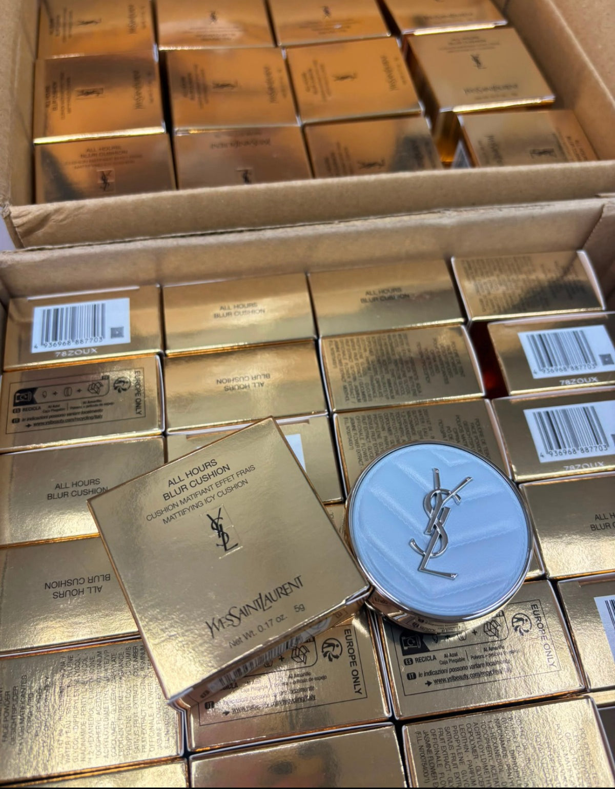 現貨❤️2026限定新品！YSL 聖羅蘭 冰感柔霧藍氣墊 冰川藍水散粉 5g